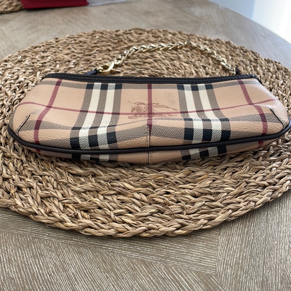 Burberry mini Clara wristlet pochette - Picture 8 of 16